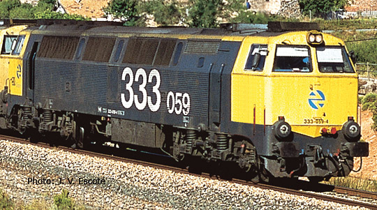 Diesel locomotive D333<br /><a href='images/pictures/Roco/62724.jpg' target='_blank'>Full size image</a>